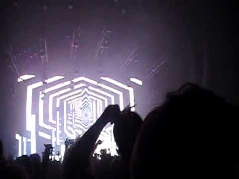 Pretty Lights- "I Know the Truth" Encore. New Years 1/1/2012 First Bank Center