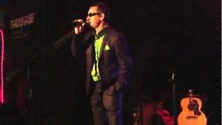 Wolfy the mod&#39;s intro for Simon Townshend, Chicago 2012,