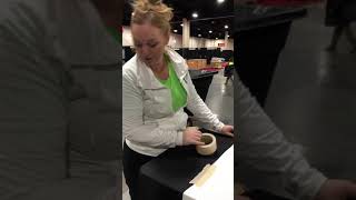 VIDEO 2 TABLECLOTH-DRAPING A TABLECLOTH