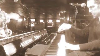 Dueling Pianos - You Gave Me The Answer (Wings)