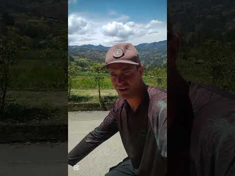 Cicloviajero Argentino recorrido Latinoamérica recorrido desde Saraguro hasta Oña Azuay Ecuador