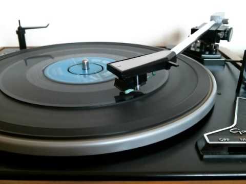 Joe Loss and his Orchestra - Twistin' the Mood (1961)