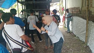 Download lagu ADA² SAJA TINGKAH LUCU DIRGHA NIA NGERJAIN MAS EPOL | IRAMA DOPANG 2025 mp3 Download lagu ADA² SAJA TINGKAH LUCU DIRGHA NIA NGERJAIN MAS EPOL | IRAMA DOPANG 2025 mp3