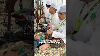 Download lagu Siapa yang bagian tamborin saat sholawat? #tamborine #sholawat #hadroh #syekhermania #hadrohsholawat mp3