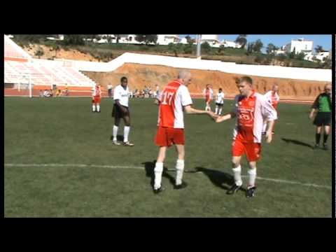 Voetbalteam G-Team IJsselmeervogels in Portugal