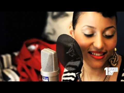 1Take.TV: Kyra (Put your records on)