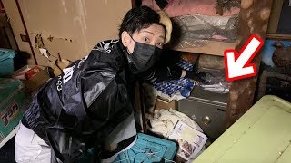 この昭和なファンタの空き缶、まとまった量あるからマニア向けに売れるかも。レトロなレジスター、コスモスのガチャガチャ本体+中身ありも。 - ゴミ屋敷から古びた金庫?一軒家を丸ごと買い取って中身全部査定してもらった結果…