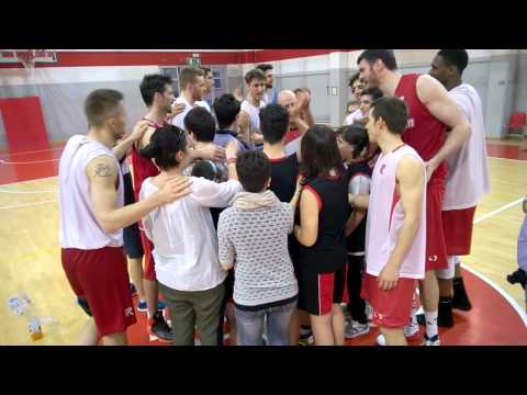 Pallacanestro Reggiana e Anffas: URLO DI FINE ALLENAMENTO!