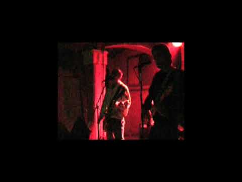 Guastafeste- Prendi una ghigliottina