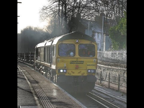 Freightliner 66592 And 66519 Thrashing Through Preston Park Working 6Y80 Barnham To Eastleigh!!