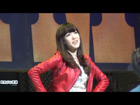 120106 SNSD Tiffany @ FAME Curtain Call