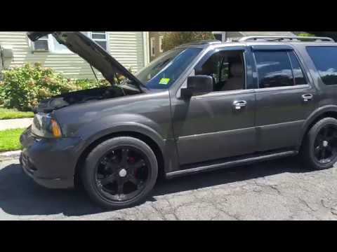 Lincoln Navigator 2005 Cleaning the Throttle Body Part 1