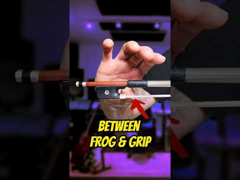 Here's how to hold A Violin Bow Like a Pro!