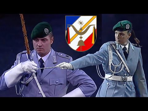 Regimentsgruß/Revue-Marsch/Fehrbelliner Reitermarsch - Marschmusik Heeresmusikkorps Neubrandenburg