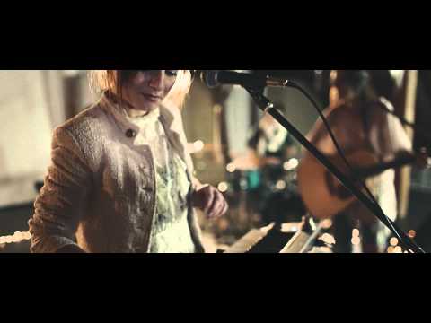 Beck Corlan -  Dancing with my King (LIVE SESSION)