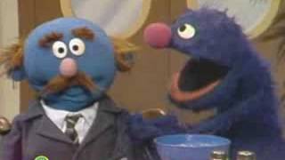 Sesame Street: There&#39;s a Fly in the Soup | Waiter Grover