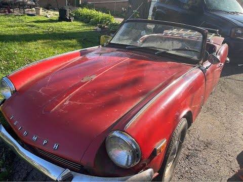 Triumph Spitfire 1967: Garage sale find - needs a little work !