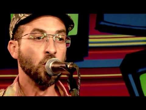 Lucas Santtana e Seleção Natural em "Who can say each way" no Estúdio Showlivre  2010