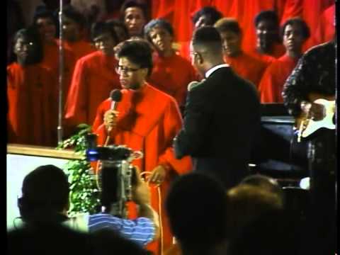 The Georgia Mass Choir - Oh Bless The Name Jesus