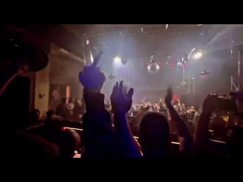 Eric Powell | Vikthor - @ New Guernica