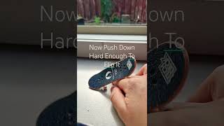 Download lagu How To KickFlip #skateboard #fingerboard #techdeck #skate #shorts mp3