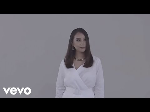 Gloria Jessica - Dia Tak Cinta Kamu (Official Lyric Video)