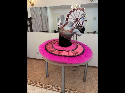 Soloist s costume P 1304 - video 2