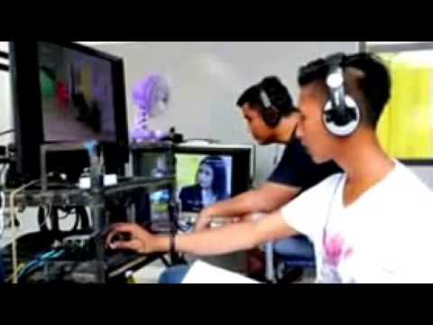 Gosip Artis Indonesia - Aliando dan Prilly bertemu fans dari Hongkong