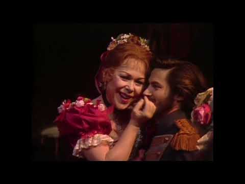 Musetta's Waltz "Quando m'en vo" from La Bohème ~ Renata Scotto