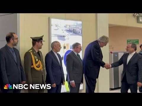 Iranian foreign minister meets with Russian officials