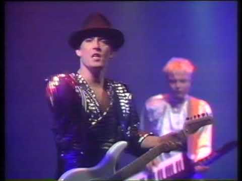 Time Bandits - Listen To the Man With the Golden Voice (Countdown, 17th March 1985)