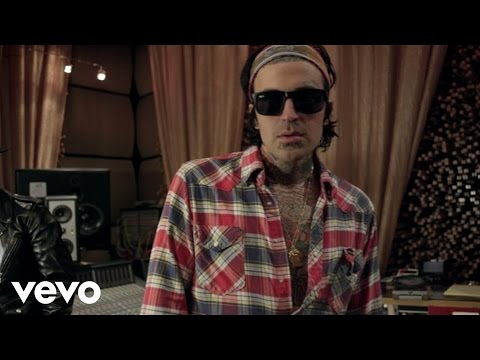 Yelawolf - Whiskey In A Bottle (Official Music Video)