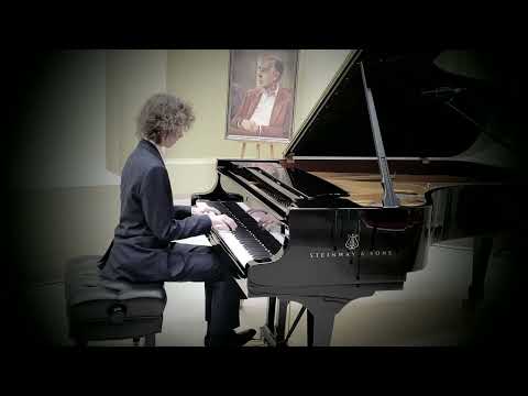 W żółtych płomieniach liści - Skaldowie, Łucja Prus