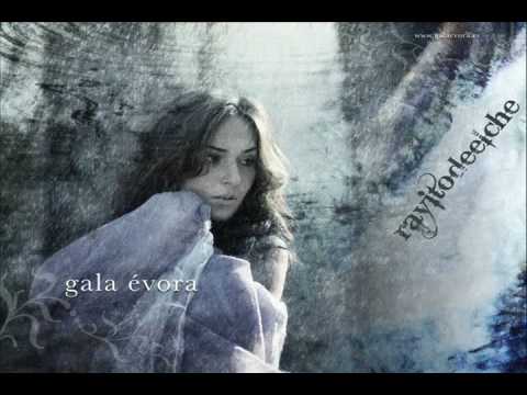 Gala Évora - Detrás