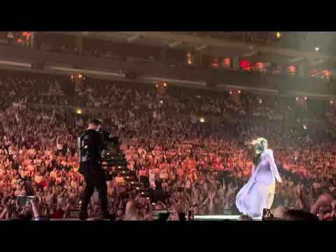 Ewa Farna 22.3.2024 O2 aréna ( Měls mě vůbec rád)