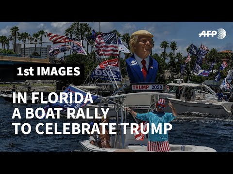 US: 'Trumptilla' boat parade honors Trump on his birthday | AFP