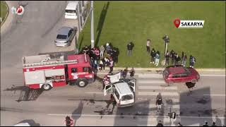 Hafif Ticari Araç İle Otomobil Çarpıştı 4 Yaralı