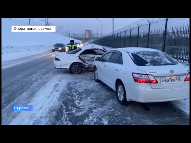 В Братске в результате ДТП погиб водитель Toyota Mark II