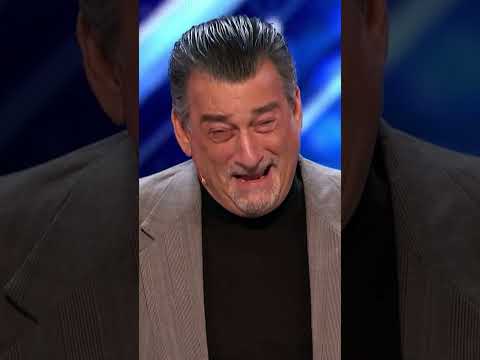 wait...is that Robert DeNiro?