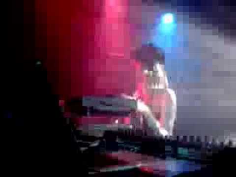 MISS MOTIF @ KOMMUNITY, NOV '06