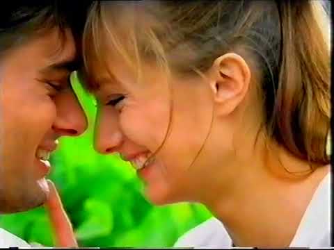 Fr. Paragraf 148 o Trynkiewiczu, reklamy, zapowiedzi, studio, MK 997 i czołówka. TVP2 09.02.2004