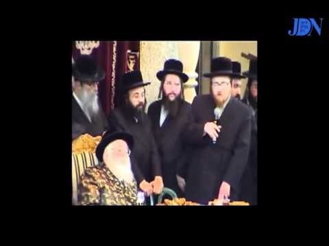 Visit Of Viznitzer Rebbe To Ashdod 5762 Part 1
