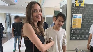 Angelina Jolie Tries Not to Cry While Dropping Son Maddox Off at College video