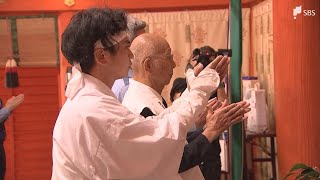 富士山の夏山シーズン締めくくる閉山祭 山頂奥宮の参拝客は2025年より2万人増加＝静岡・富士宮市