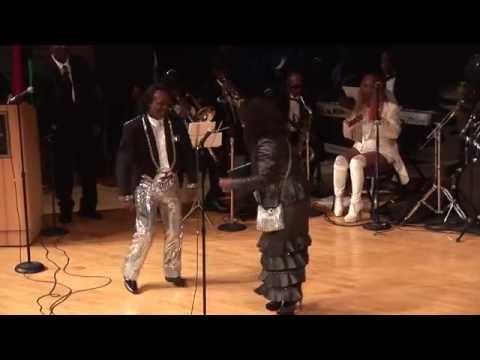Thumbnail for Young James Brown on stage by James Brown, Sine