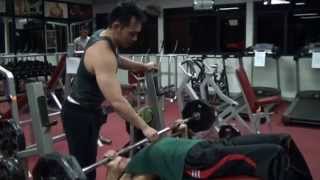 Download lagu FITNES UNTUK PEMULA latihan dada 2 mp3