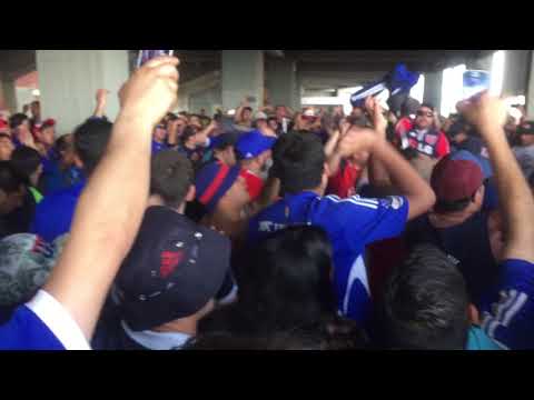 "U De Chile tu eres mi vida/ Previa Universidad De Chile Vs Everton" Barra: Los de Abajo • Club: Universidad de Chile - La U