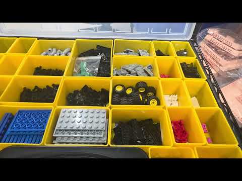 VLOG #144 - JABITB Closing Down!?!? / Adding 12 #80117 Good Fortune / 1x Used Bricks Going Up