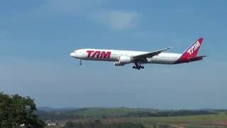 preview picture of video 'Tam Linhas Aéreas Boeing 777 32W ER  pousando no Aeroporto de Confins'