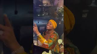 Le&#39;Andria Johnson and Fantasia Barrino